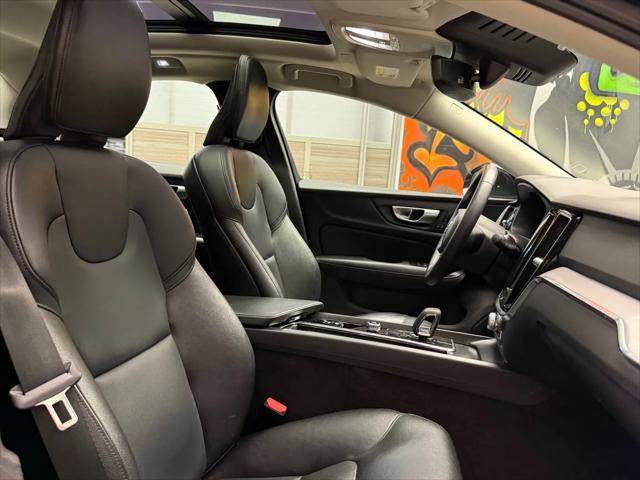 2024 Volvo S60 B5 Core Dark Theme