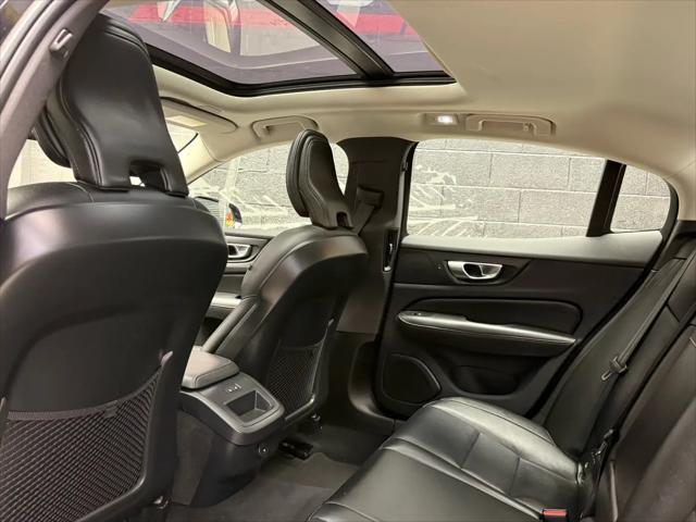 2024 Volvo S60 B5 Core Dark Theme