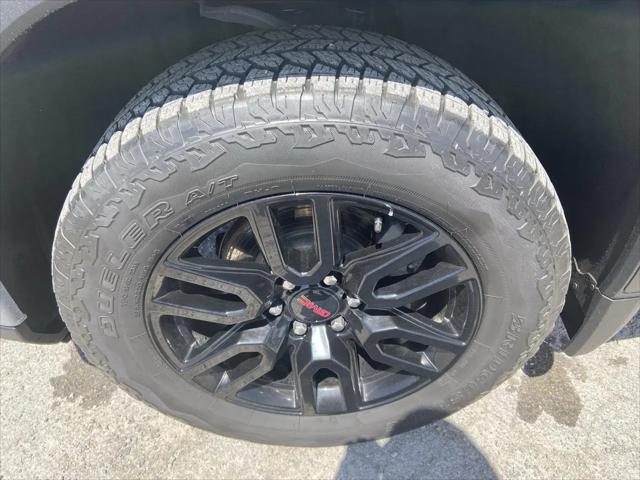 2024 GMC Sierra 1500 4WD Crew Cab Short Box Elevation with 3VL