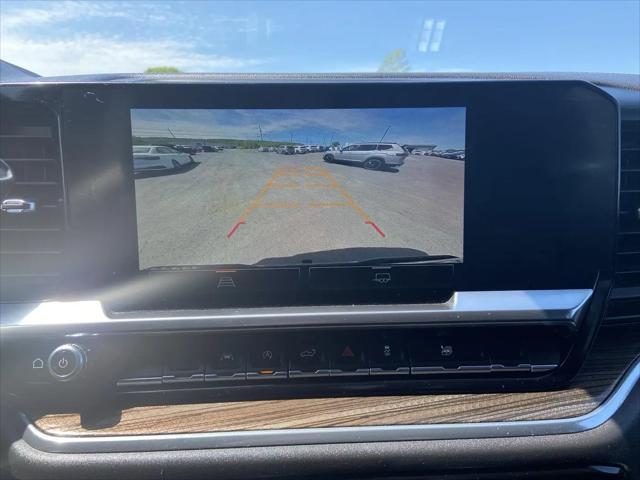 2024 GMC Sierra 1500 4WD Crew Cab Short Box Elevation with 3VL
