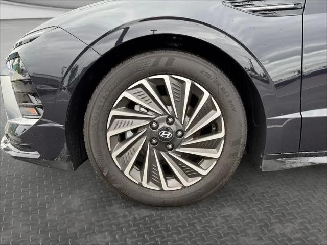 2025 Hyundai Sonata Hybrid Limited