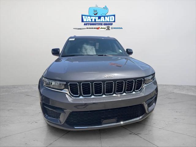 2026 Jeep Grand Cherokee Laredo 4x4