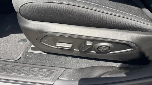 2026 Jeep Grand Cherokee Laredo 4x4