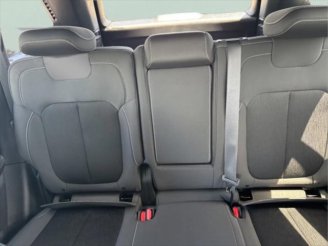 2026 Jeep Grand Cherokee Laredo 4x4