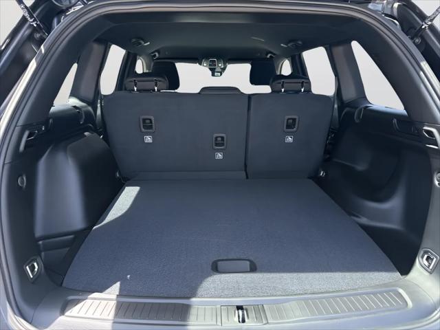2026 Jeep Grand Cherokee Laredo 4x4