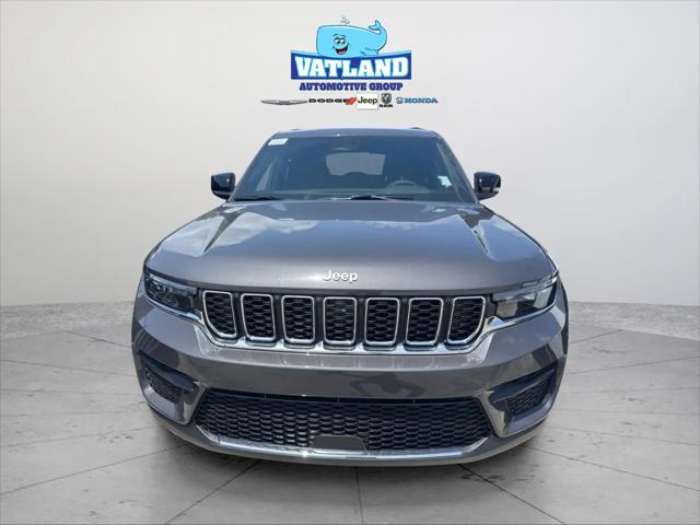 2026 Jeep Grand Cherokee Laredo 4x4