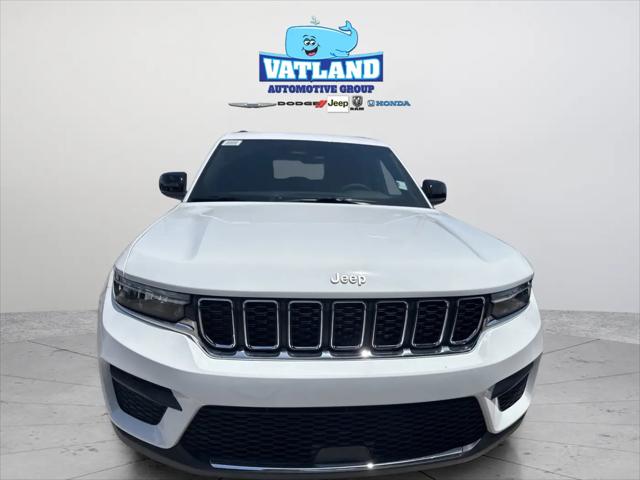 2026 Jeep Grand Cherokee Laredo 4x4