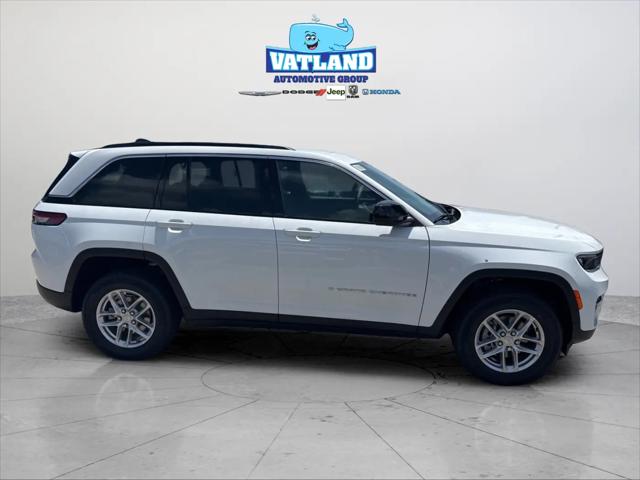2026 Jeep Grand Cherokee Laredo 4x4