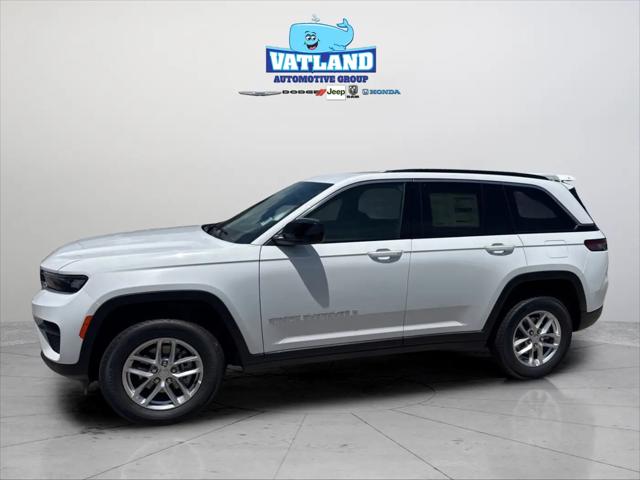 2026 Jeep Grand Cherokee Laredo 4x4