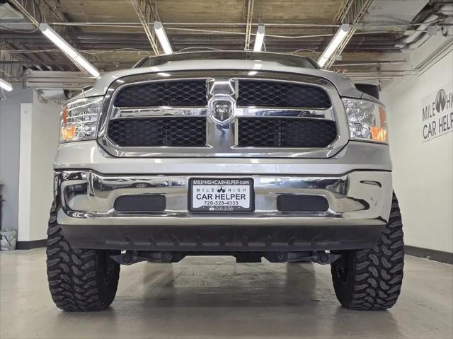 2019 Ram 1500 Classic SLT Crew Cab 4x4 6'4" Box