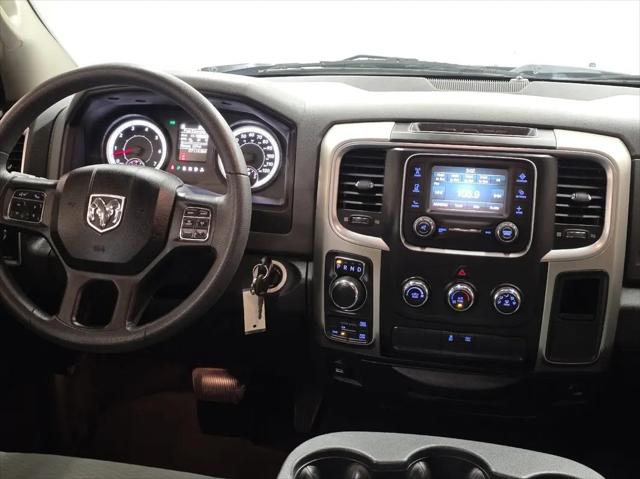 2019 Ram 1500 Classic SLT Crew Cab 4x4 6'4" Box