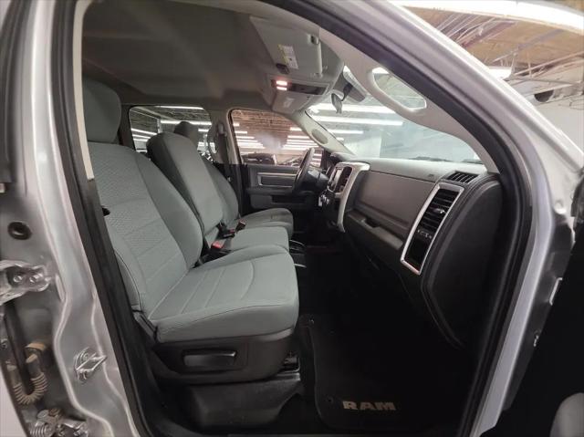 2019 Ram 1500 Classic SLT Crew Cab 4x4 6'4" Box