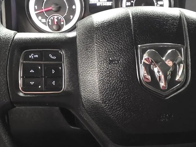 2019 Ram 1500 Classic SLT Crew Cab 4x4 6'4" Box