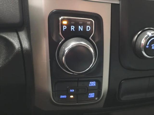 2019 Ram 1500 Classic SLT Crew Cab 4x4 6'4" Box