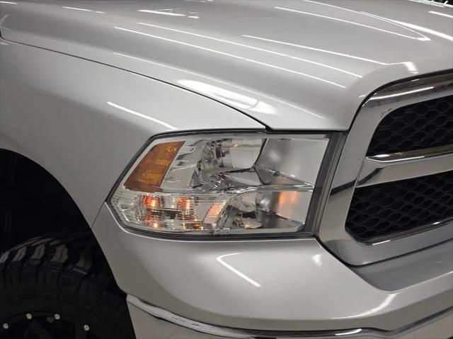 2019 Ram 1500 Classic SLT Crew Cab 4x4 6'4" Box