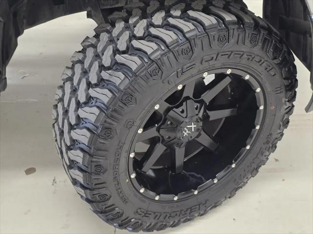 2019 Ram 1500 Classic SLT Crew Cab 4x4 6'4" Box