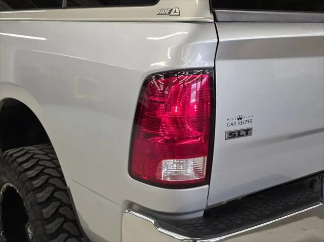 2019 Ram 1500 Classic SLT Crew Cab 4x4 6'4" Box