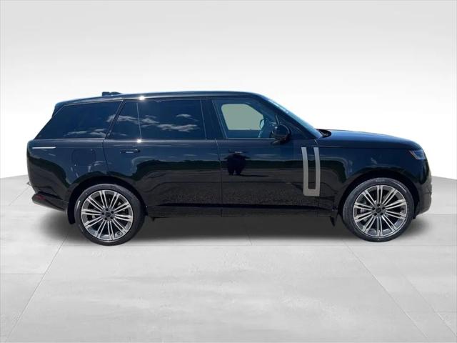 2026 Land Rover Range Rover P530 SE 7 Seat