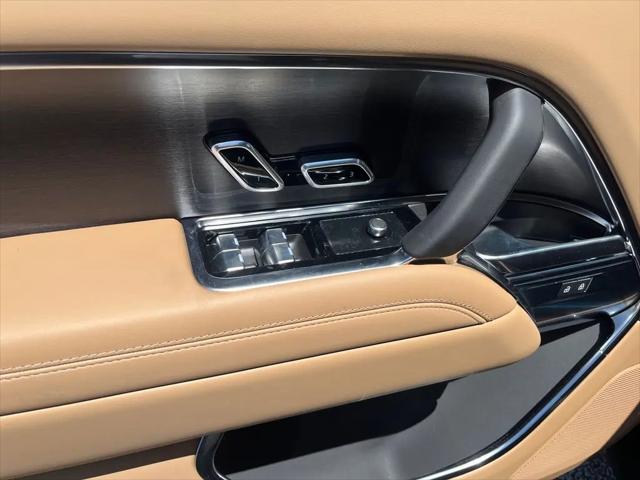 2026 Land Rover Range Rover P530 SE 7 Seat