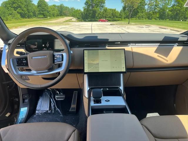 2026 Land Rover Range Rover P530 SE 7 Seat