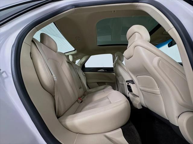 2017 Lincoln MKZ Select