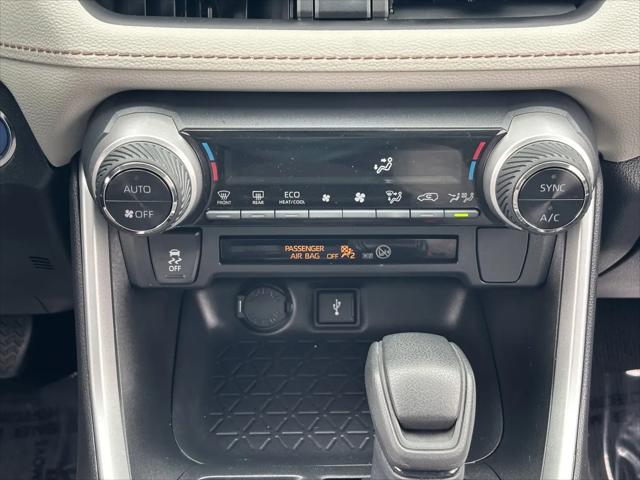 2022 Toyota RAV4 Hybrid XLE