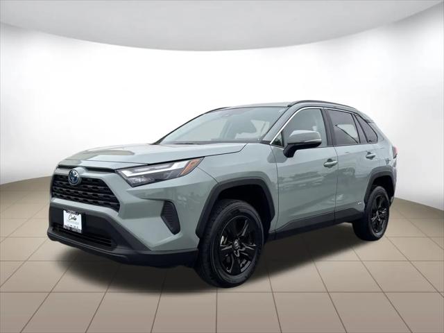 2022 Toyota RAV4 Hybrid XLE