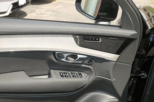 2026 Volvo XC90 Plug-In Hybrid Ultra Dark Theme, T8 AWD, Electric/Gasoline, 7 Seats