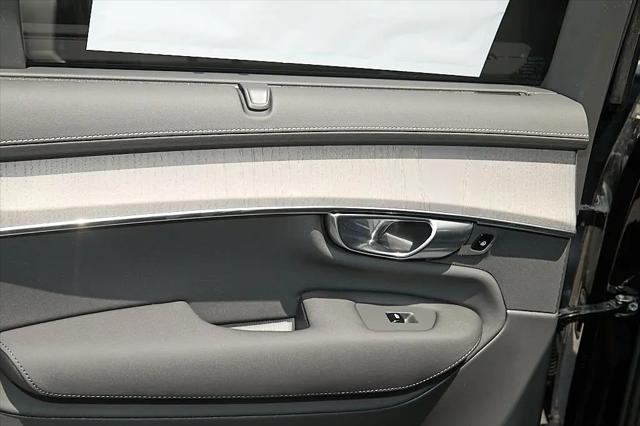 2026 Volvo XC90 Plug-In Hybrid Ultra Dark Theme, T8 AWD, Electric/Gasoline, 7 Seats
