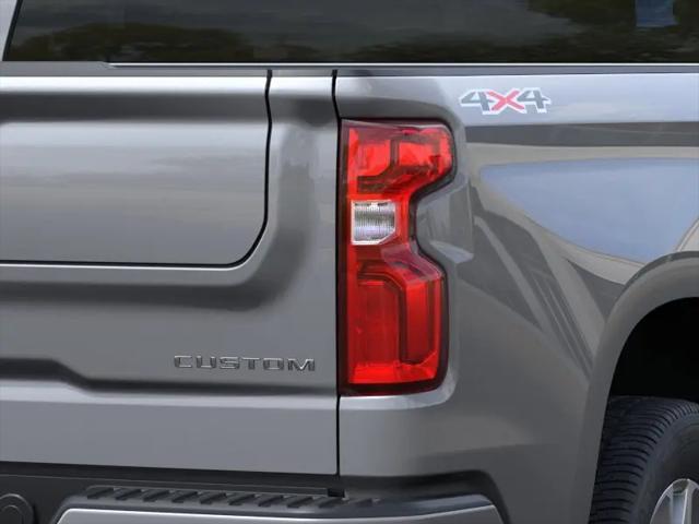 2026 Chevrolet Silverado 1500 4WD Crew Cab Short Bed Custom
