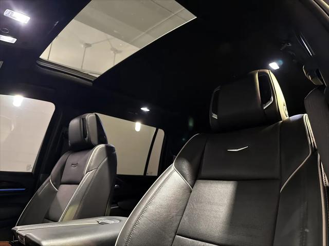 2023 Cadillac Escalade ESV 4WD Premium Luxury