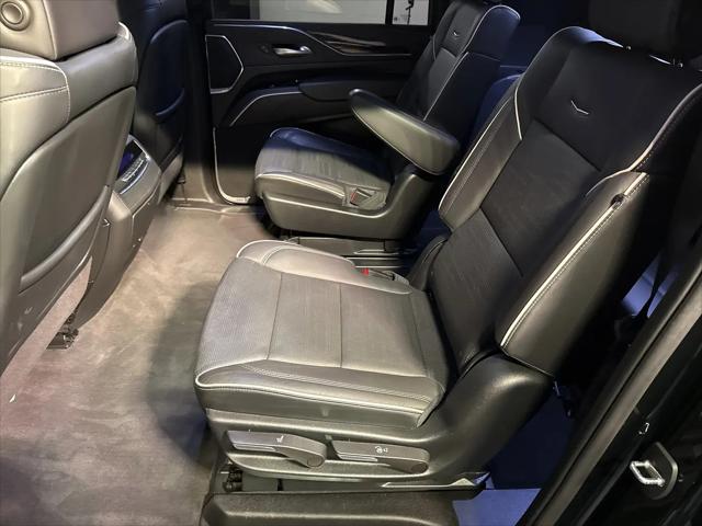 2023 Cadillac Escalade ESV 4WD Premium Luxury