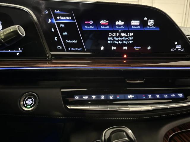 2023 Cadillac Escalade ESV 4WD Premium Luxury