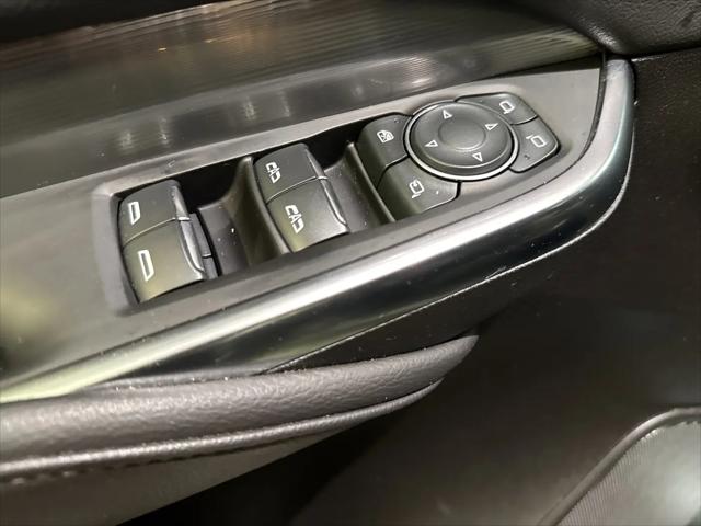 2025 Cadillac XT4 AWD Premium Luxury