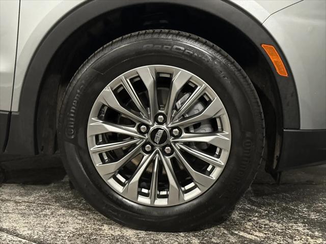 2024 Cadillac XT4 AWD Premium Luxury