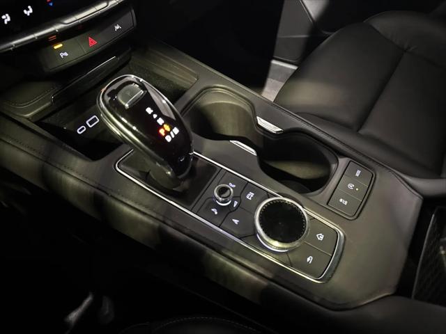 2024 Cadillac XT4 AWD Premium Luxury