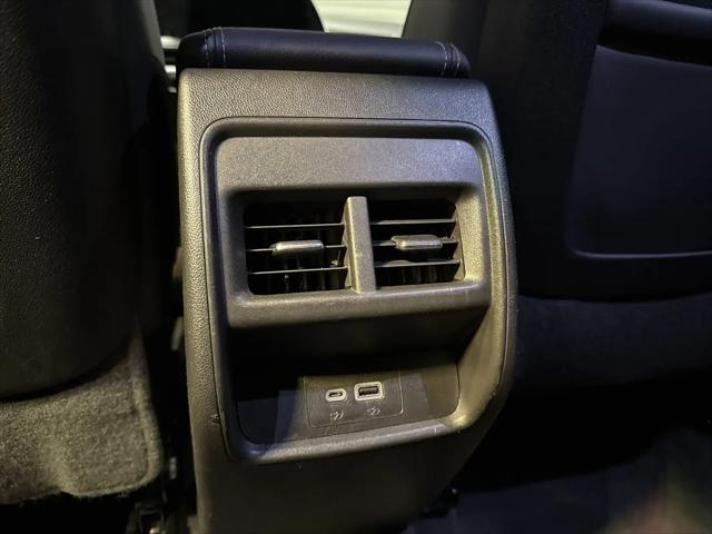 2024 Cadillac XT4 AWD Premium Luxury