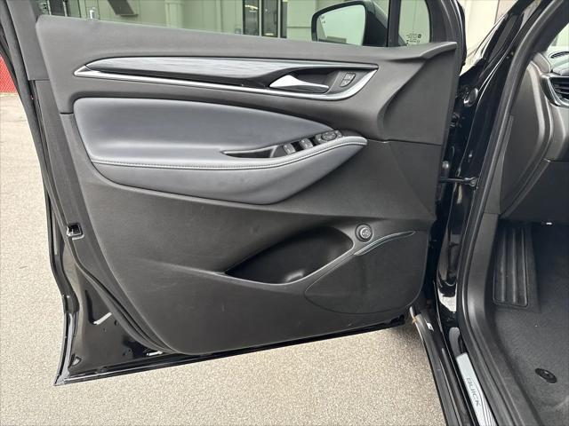 2022 Buick Enclave FWD Essence