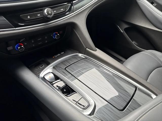 2022 Buick Enclave FWD Essence