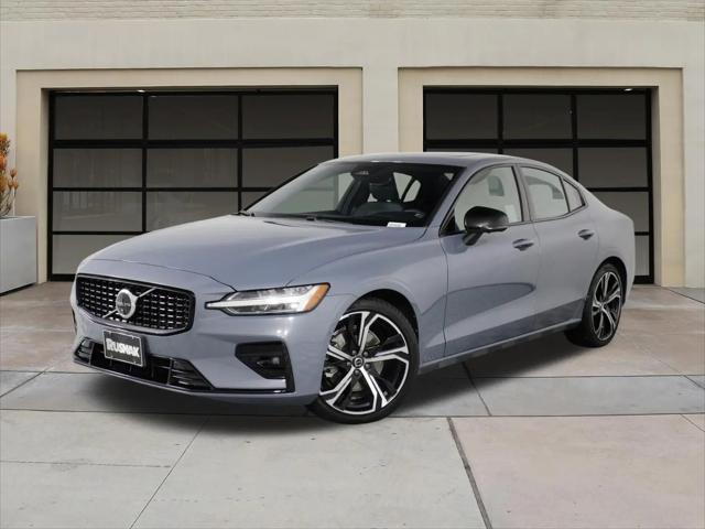 2024 Volvo S60 B5 Ultimate Dark Theme