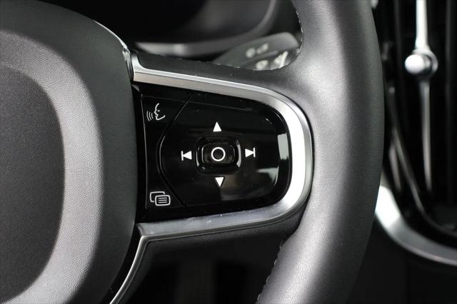 2024 Volvo S60 B5 Ultimate Dark Theme