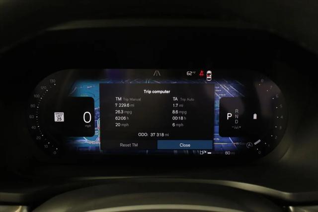 2024 Volvo S60 B5 Ultimate Dark Theme