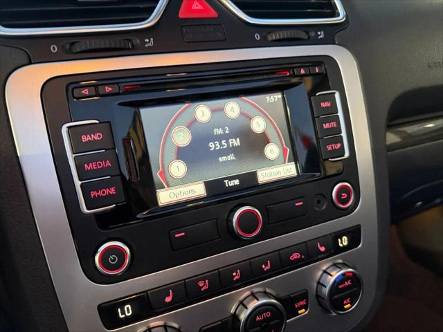 2013 Volkswagen Eos Lux