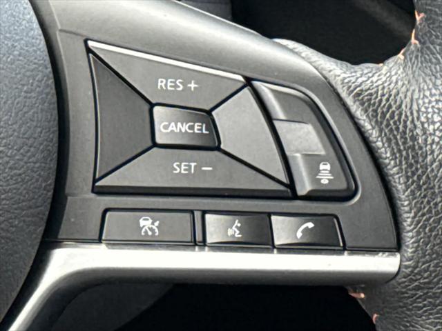 2023 Nissan Kicks SR Xtronic CVT