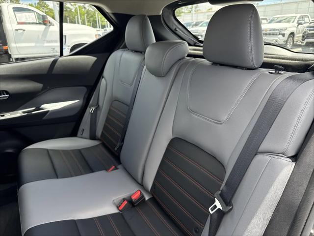 2023 Nissan Kicks SR Xtronic CVT