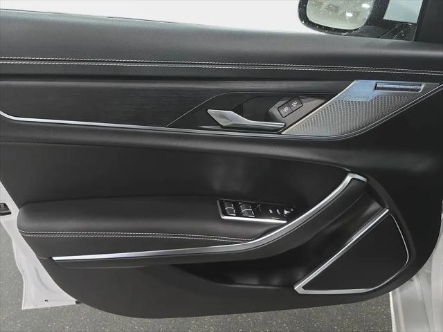 2023 Jaguar XF R-Dynamic SE P300 AWD Automatic