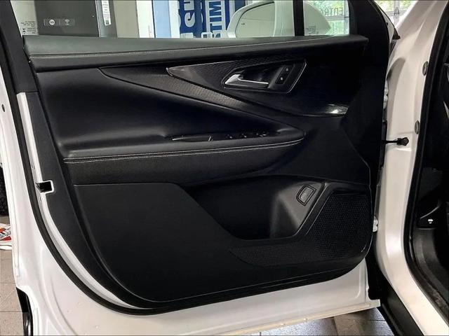 2024 Chevrolet V Blazer eAWD 2LT