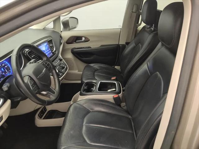 2017 Chrysler Pacifica Touring-L Plus