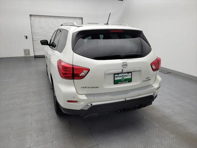 2017 Nissan Pathfinder Platinum