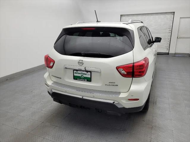 2017 Nissan Pathfinder Platinum